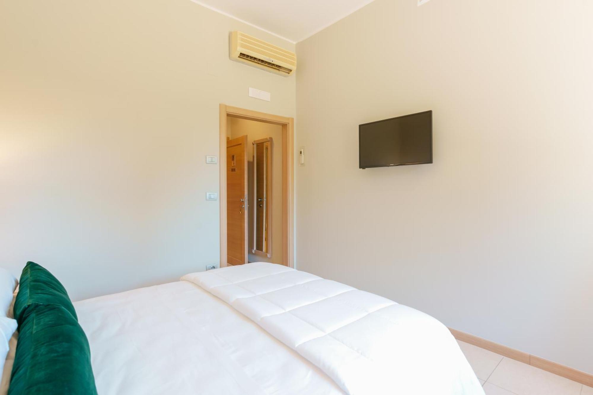 Dimora Lucia Hotel Мартина-Франка Экстерьер фото