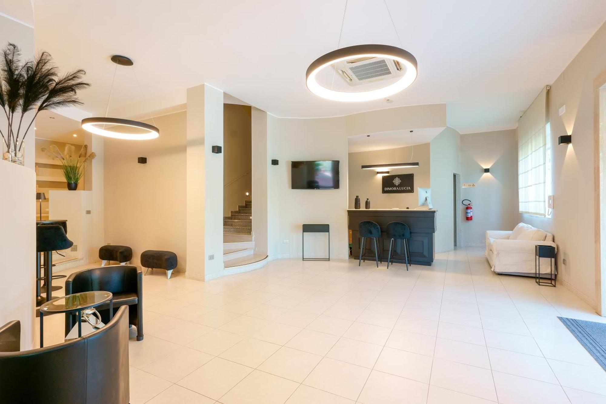 Dimora Lucia Hotel Мартина-Франка Экстерьер фото