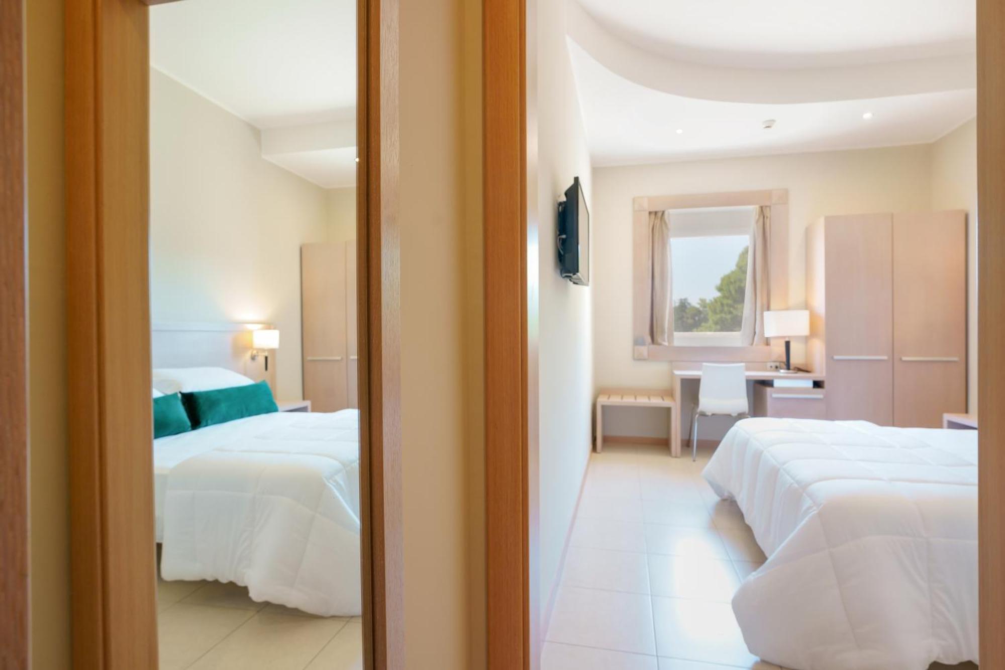 Dimora Lucia Hotel Мартина-Франка Экстерьер фото