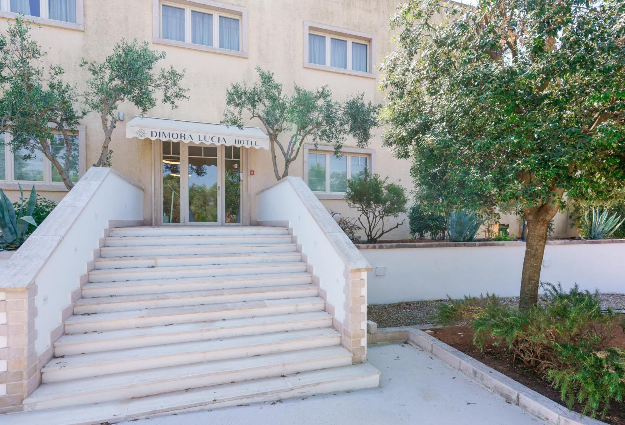 Dimora Lucia Hotel Мартина-Франка Экстерьер фото