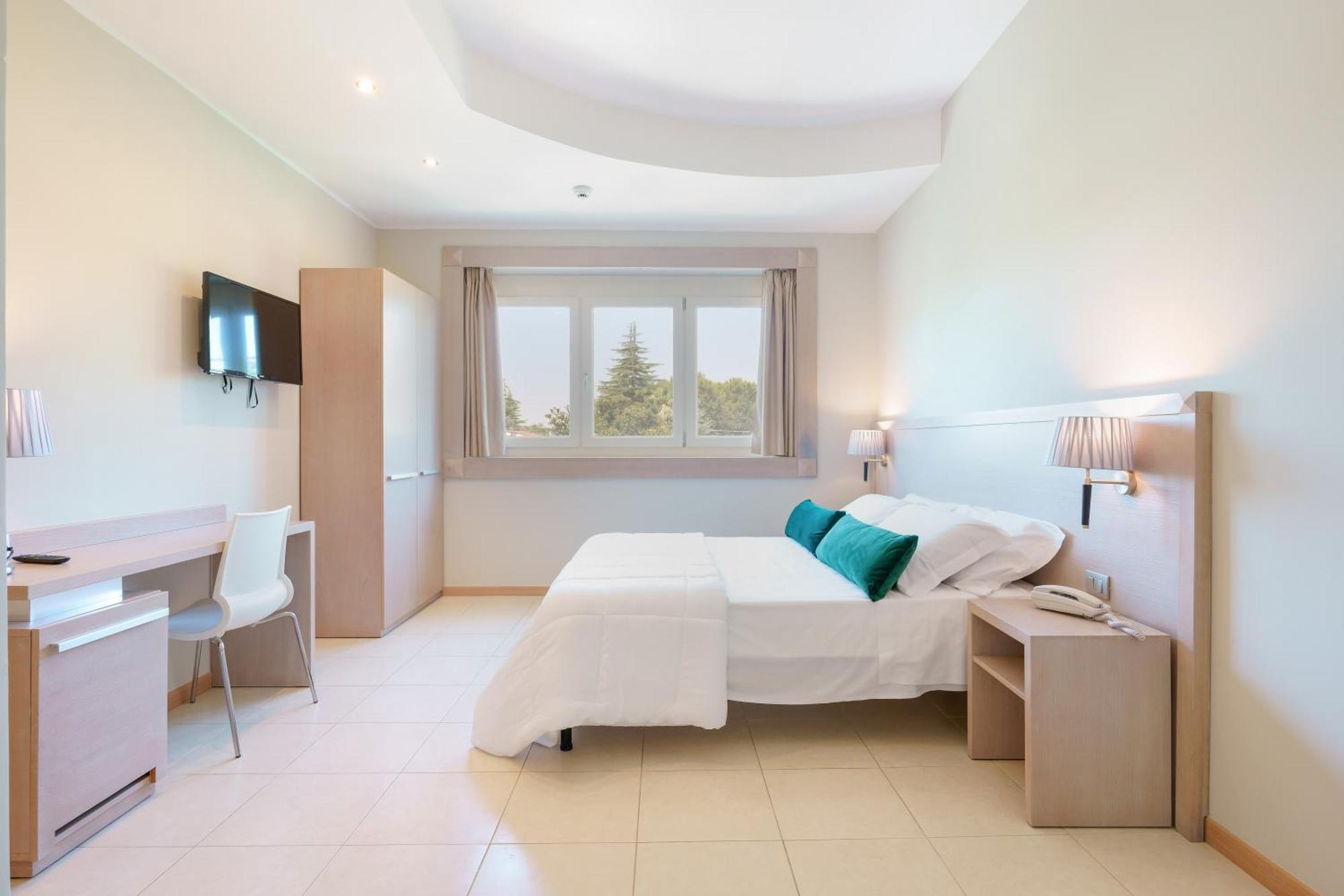 Dimora Lucia Hotel Мартина-Франка Экстерьер фото